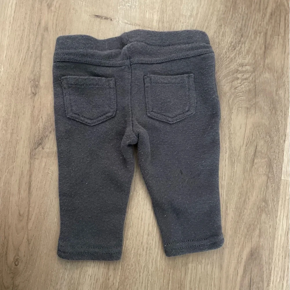 2 long sleeve baby girl onesies with‎ pants (3months) - Picture 5 of 7